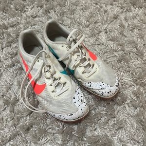 Nike middle distance/distance spikes